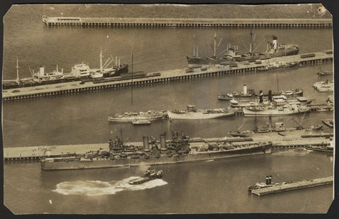Williamstown Pier during World War II, 1939–45