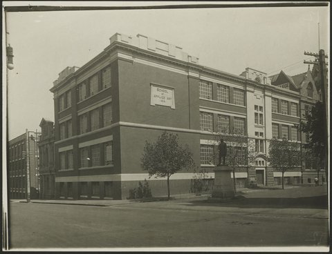 [Exterior view of the School of Applied Art, cnr. La Trobe and Bowen St., Melbourne], 1920–30
