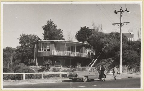 Henty House, Frankston, Victoria, 1950–51