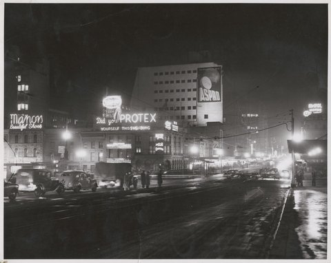 Corner of Swanston and Flinders Sts, looking north, 1945–54