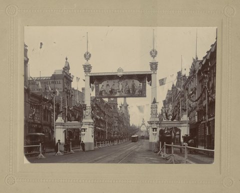 German citizens' arch across Collins Street for the visit of Duke and Duchess of Cornwall and York, 1901