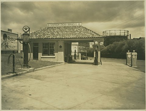 Service station, Queens Parade, Clifton Hill, 1927