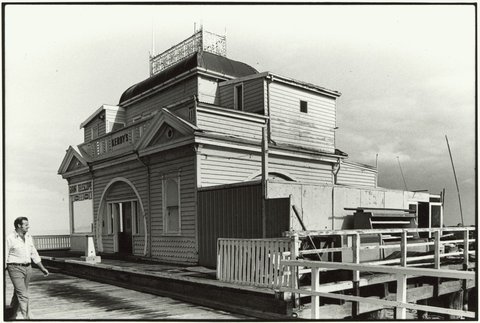 [Kerby's Kiosk, St. Kilda pier], c. 1940