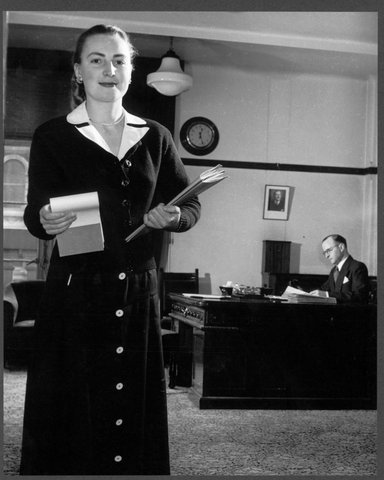 Female bank clerks at work, State Head office, National Bank of Australia, 279 Collins Street, Melbourne, 1953