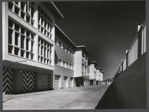 Hillstan flats, 586 Point Nepean Road, now Nepean Highway, Brighton East, 1951