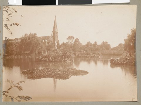 [Melbourne University gardens], 1890–1920