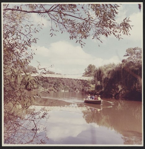 Bridge over the Yarra River, possibly Hawthorn?, 1950–54
