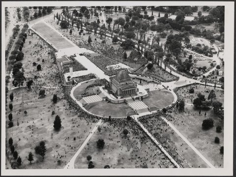 Aerial view of the Shrine of Remembrance, Melbourne, Victoria, 1950–54