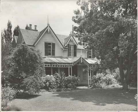 Avoca Lodge, Avoca Street, South Yarra, 1941–43