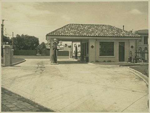 Service station, corner of Barkers Rd & Church St., Hawthorn, Vic, 1927