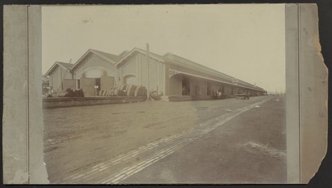 Spencer Street Railway Station, Victoria, looking south-easterly towards South Melbourne, 1900?