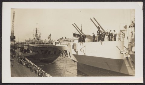 [HMS Implacable & HMS Glory, Port Melbourne], 1946