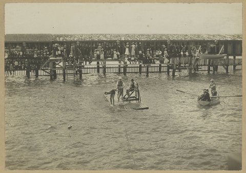 Swimming carnival at St. Kilda, c. 1914