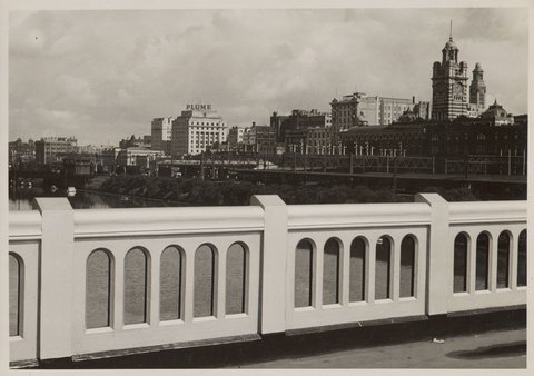Looking from Princes Bridge, 1950?