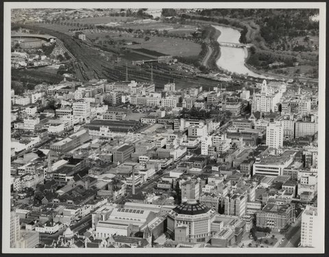 Aerial view of Melbourne looking south, Victoria, 1950–54