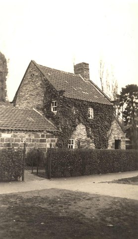 Captain Cook's cottage, Fitzroy Gardens, Melbourne, 1939