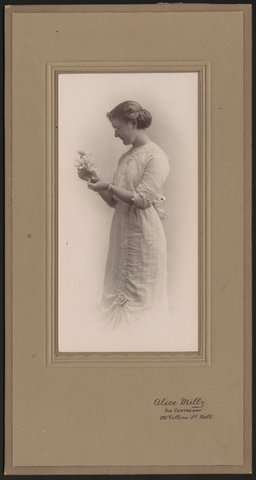 Bertha Nichlerlein, "Walhalla", Toorak Road, South Yarra, 1900?