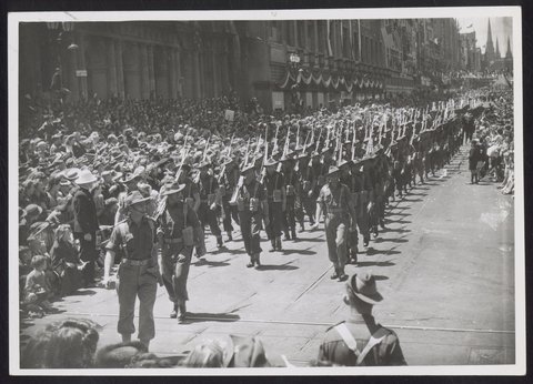 Melbourne acclaims the 17th Brigade A.I.F. now on leave, 1943