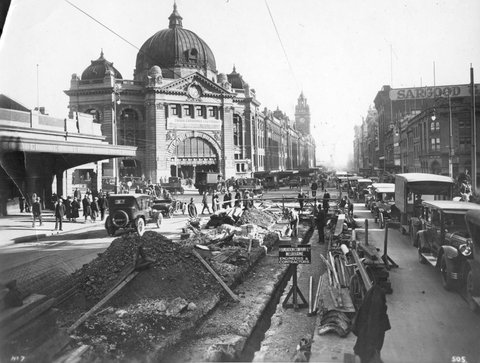 Tramway construction at corner of Flinders and Swanston Streets, Melbourne, c. 1925