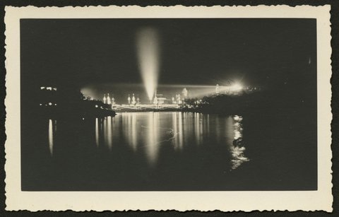 View looking east along Yarra River at night, Melbourne, 1930–50