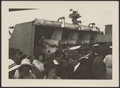 Public visit to Princes Pier, Port Melbourne, to see naval ships of the Special Service Squadron during their stay in Port Philip, 1924