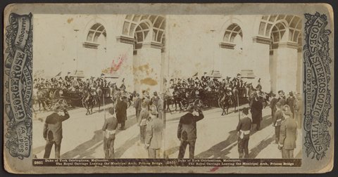 The royal carriage leaving the Municipal Arch, Princes Bridge, 1901