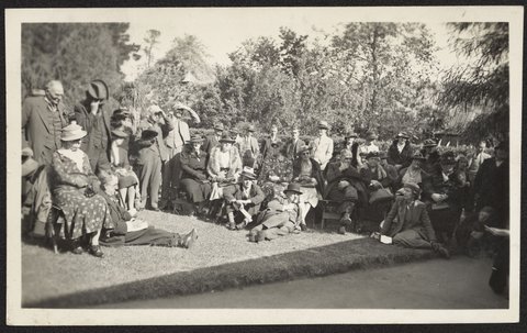 Lawson gathering Footscray Park, 1939–40