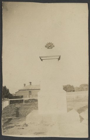 Blackburn War Memorial when in Whitehorse & Rd & Railway Rd. cr, 1920–27