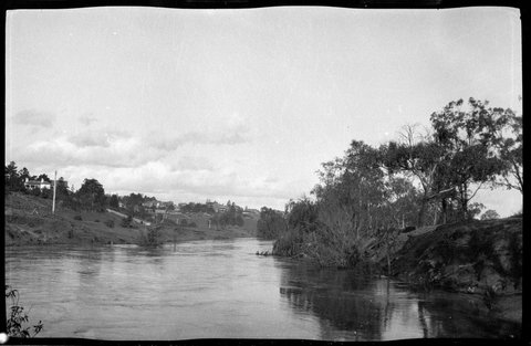 Collection of flexible base negatives showing the Yarra River in flood, 1920–30