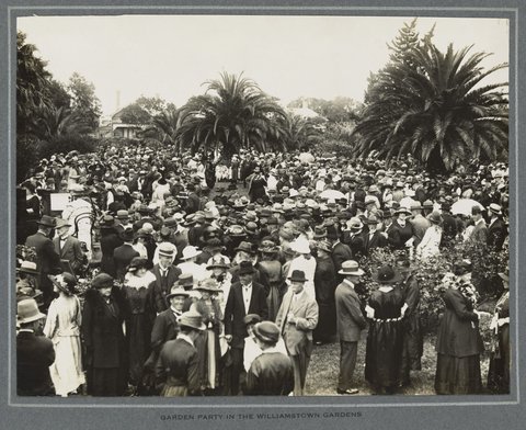 Garden Party by His Worship the Mayor and Mayoress of Williamstown, 1922