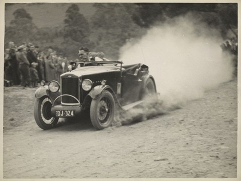 Greensborough Hill Climb, 1945