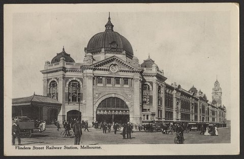 Flinders Street Railway Station, Melbourne, 1900?