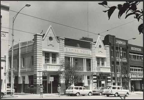 Empire Hotel, Latrobe Street, 1973–75