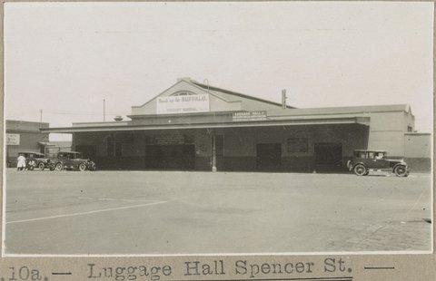 Luggage Hall Spencer St, c. 1920