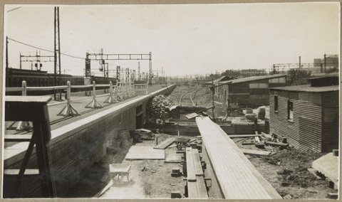 New Country Platform [Spencer St.], 1915