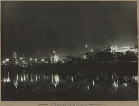 Flinders St. Station. (Illuminated.), 1905–28