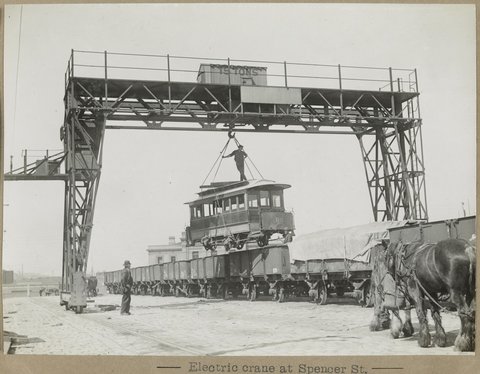 Electric crane at Spencer St, 1905–28