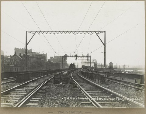 The Viaduct. V.R.4 track knee braced structure on Flinders St. Viaduct, 1905–28