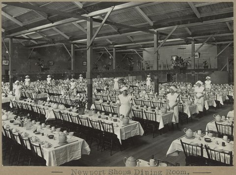 Newport Shops Dining Room, 1905–28