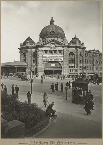 Flinders St.Station. [Viewed from St. Paul's corner.], 1905–28