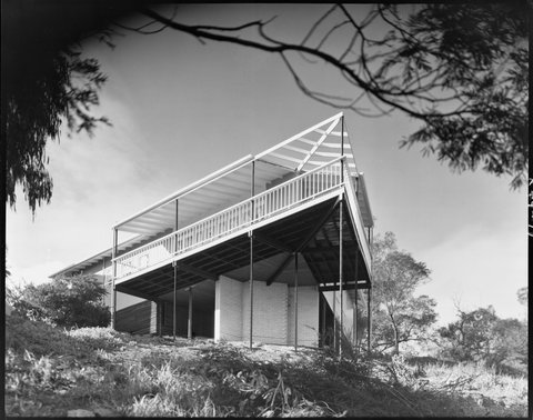 Triangular House, Studley St., Kew, overlooking Yarra River, 1952