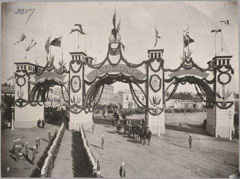 Royal carriage down St. Kilda Road, 1901