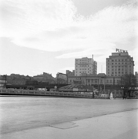 Collection of negatives showing Melbourne streets and surrounds, 1940–50