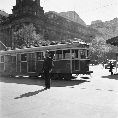 Collection of negatives showing Melbourne streets and surrounds, 1940–50