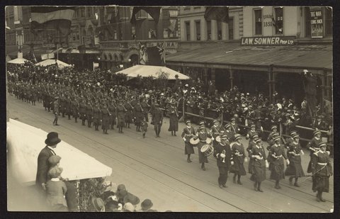 Swanston St. [Women soldiers parading.], c. 1915