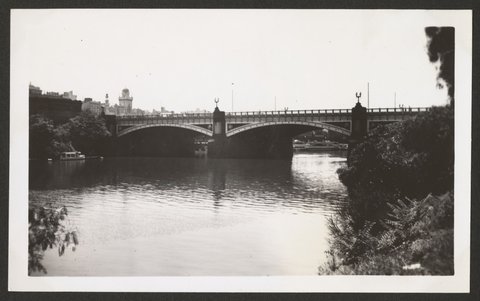 Locations and buildings in Melbourne, Victoria, 1942