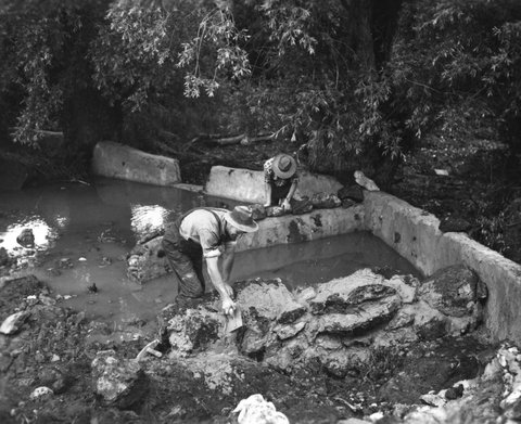 "Construction work at Newlyn Dam, 1960
