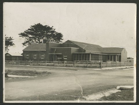 Luly home, buildings and views around Altona, Victoria, 1924