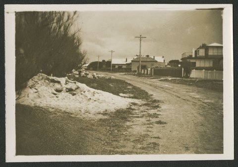 Luly home, buildings and views around Altona, Victoria, 1924