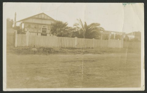 Luly home, buildings and views around Altona, Victoria, 1924